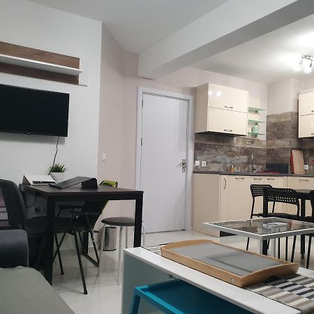 New The Twins Varna Two-Bedroom, Apt 5 At 15 Tsani Ginchev Street, Floor 3 Eksteriør billede