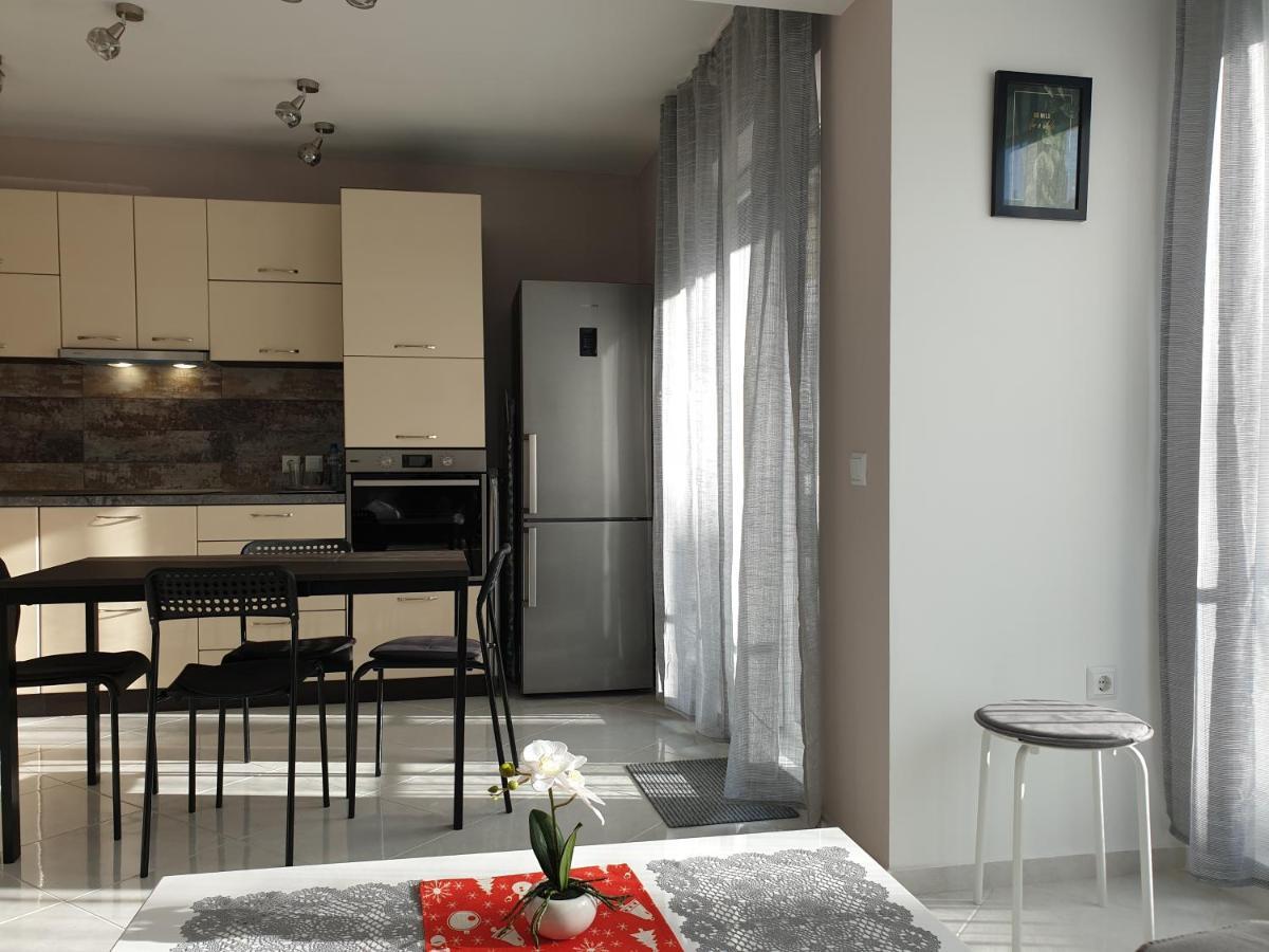 New The Twins Varna Two-Bedroom, Apt 5 At 15 Tsani Ginchev Street, Floor 3 Eksteriør billede