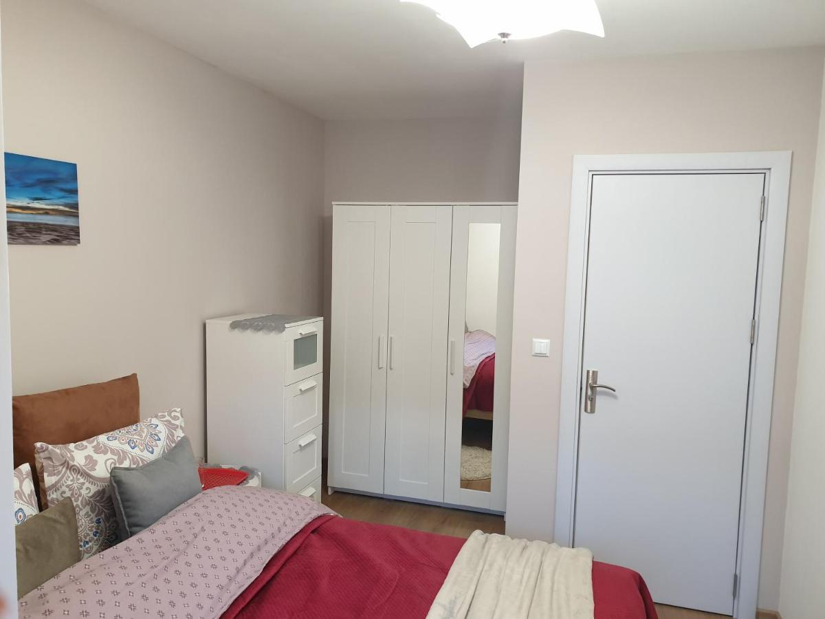 New The Twins Varna Two-Bedroom, Apt 5 At 15 Tsani Ginchev Street, Floor 3 Eksteriør billede