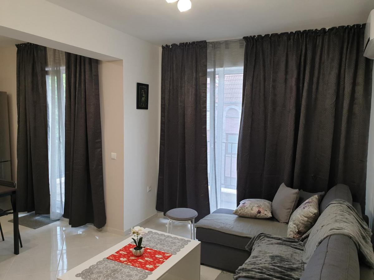 New The Twins Varna Two-Bedroom, Apt 5 At 15 Tsani Ginchev Street, Floor 3 Eksteriør billede