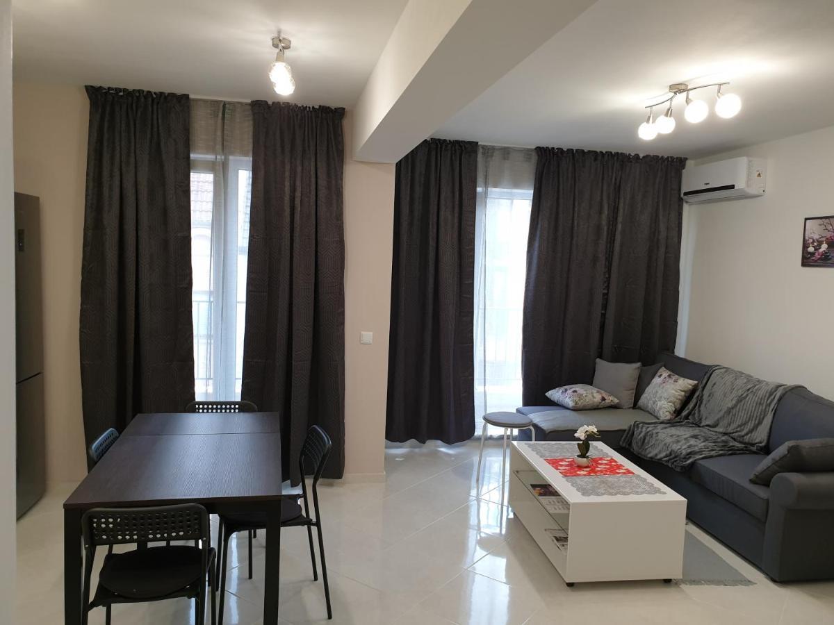 New The Twins Varna Two-Bedroom, Apt 5 At 15 Tsani Ginchev Street, Floor 3 Eksteriør billede
