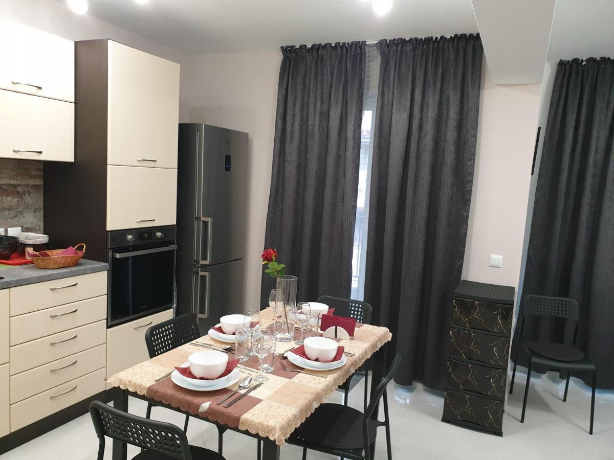 New The Twins Varna Two-Bedroom, Apt 5 At 15 Tsani Ginchev Street, Floor 3 Eksteriør billede