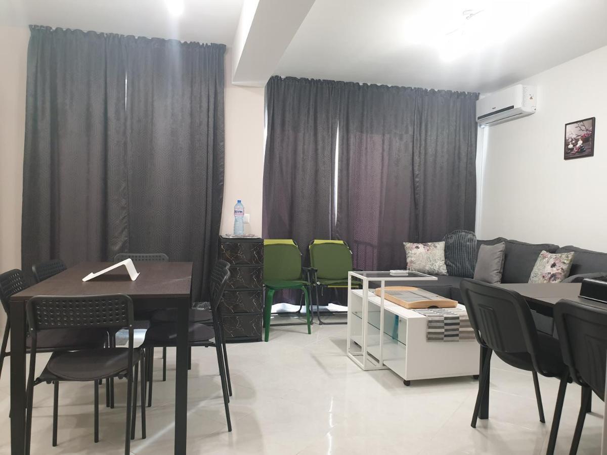 New The Twins Varna Two-Bedroom, Apt 5 At 15 Tsani Ginchev Street, Floor 3 Eksteriør billede