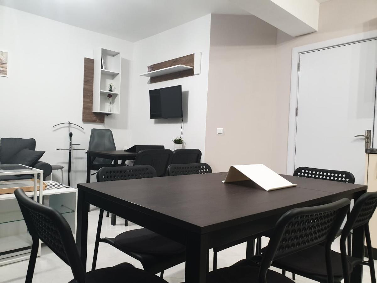 New The Twins Varna Two-Bedroom, Apt 5 At 15 Tsani Ginchev Street, Floor 3 Eksteriør billede