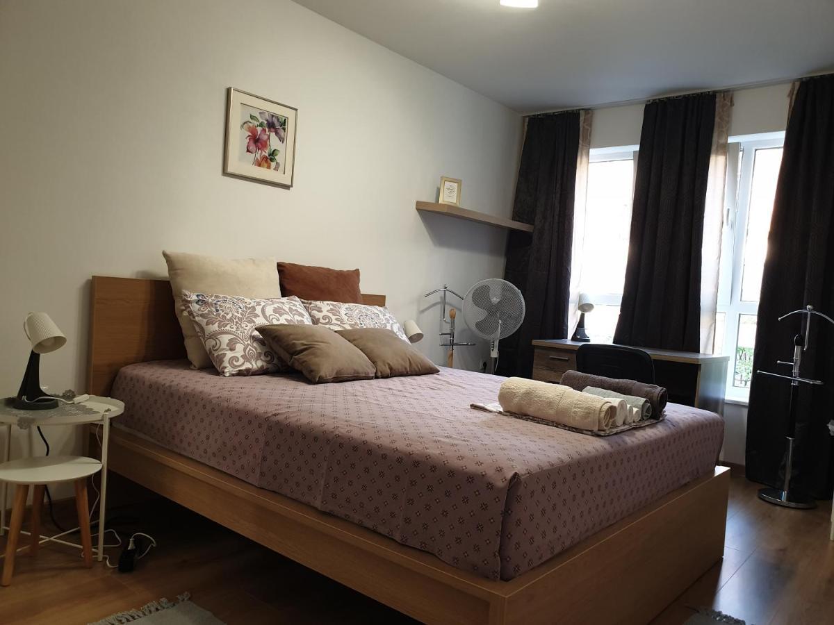 New The Twins Varna Two-Bedroom, Apt 5 At 15 Tsani Ginchev Street, Floor 3 Eksteriør billede